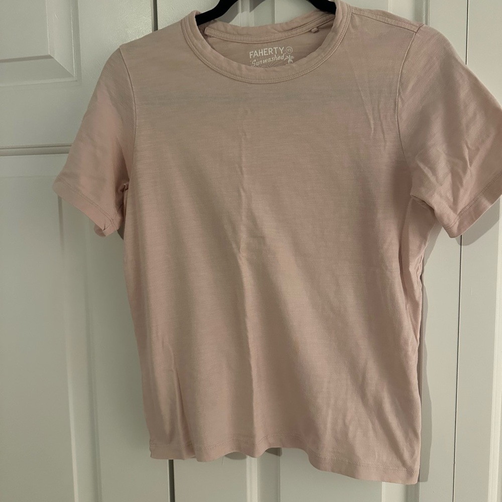 Faherty sunwashed essential Short Sleeve Tee